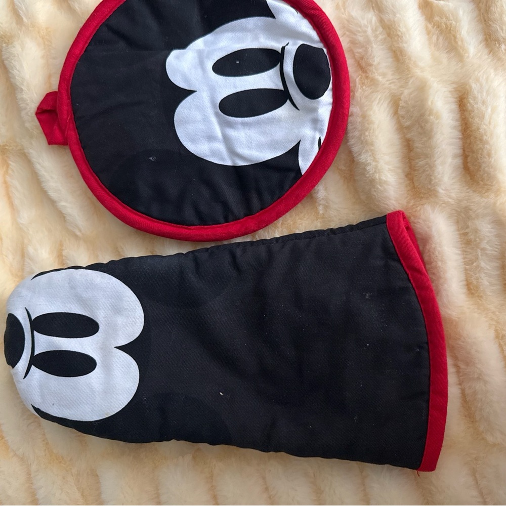 Disney Mickey Kitchen Bundle Apron Utensils 4 Bowl Set Chip Clips Popsicle Mold - Picture 7 of 15